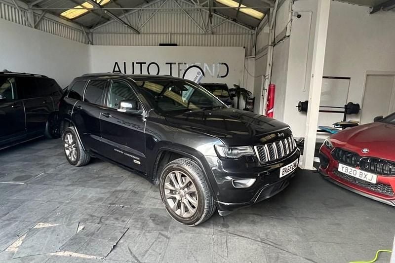 Used Jeep Grand Cherokee 247 HP (181 kW) 2016 Black SUV