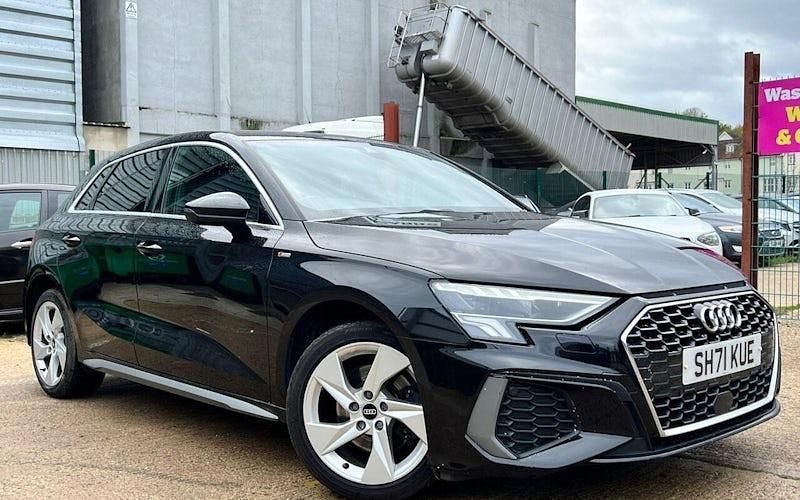 Used Audi A3 Sportback e-tron S-Line 204 HP (150 kW) 2025 Hatchback