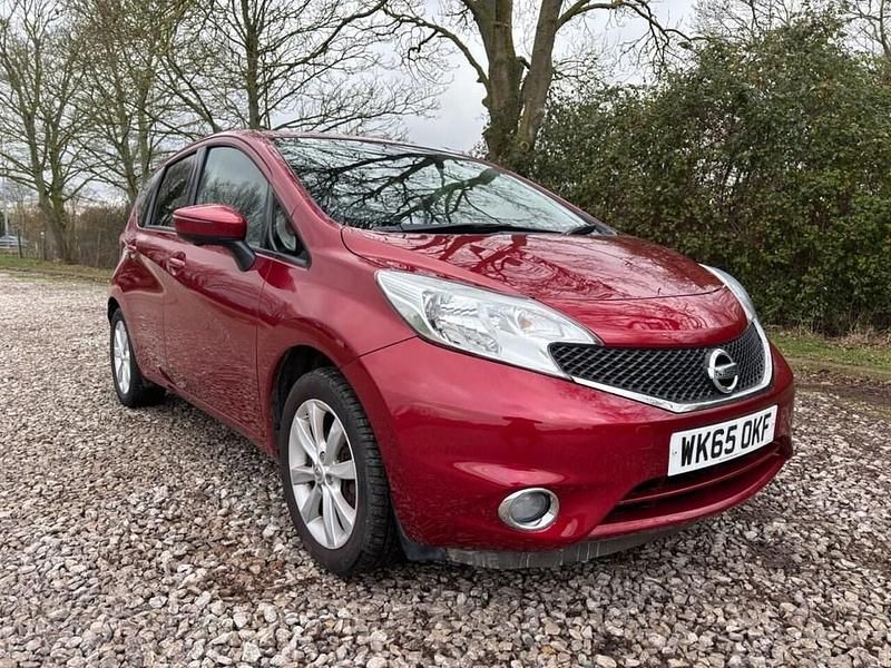 Used Nissan Note S 98 HP (72 kW) 2015 Red Hatchback