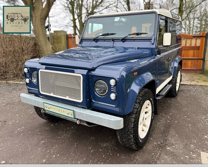 Blue Used 2009 Land Rover Defender SUV | £22,690 (Expensive) - Image 1/4