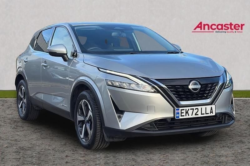 Silver Used 2022 Nissan Qashqai N-Connecta SUV | £18,975 (Good price) - Image 1/4
