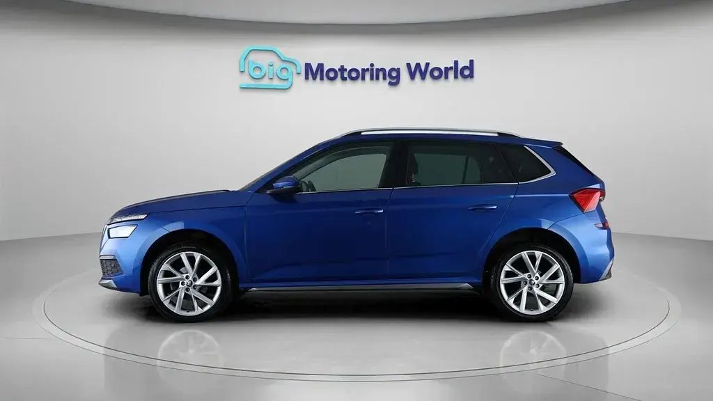 Usado Skoda Kamiq SE L Executive 110 HP (80 kW) 2024 Azul SUV
