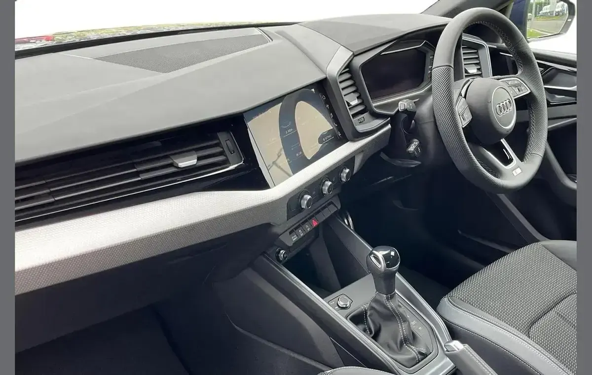 Usado Audi A1 S-Line 147 HP (108 kW) 2026 Azul SUV