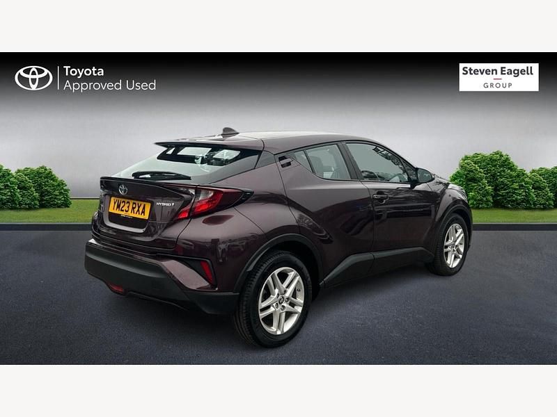 Used Toyota C-HR 2023 Mauve/purple SUV