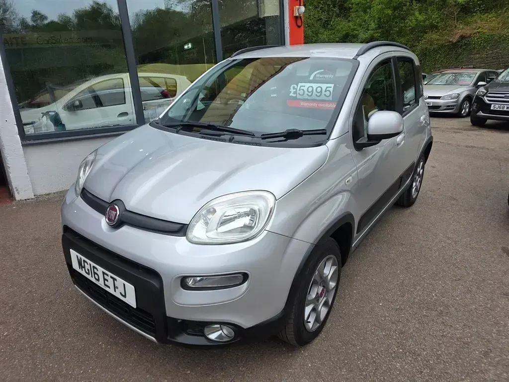 Używany Fiat Panda 75 KM (55 kW) 2016 Srebrny Hatchback