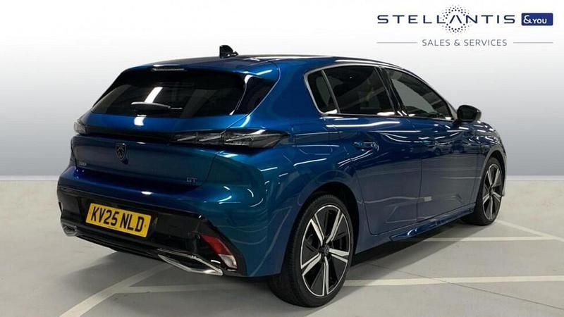 Used Peugeot 308 GT 134 HP (98 kW) 2025 Blue Hatchback