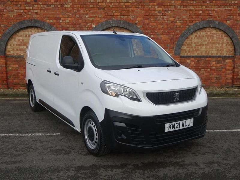 Used Peugeot Expert 2021 White Van