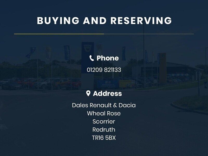 Used Renault Captur Iconic 90 HP (66 kW) 2019 Flame red with black roof  SUV