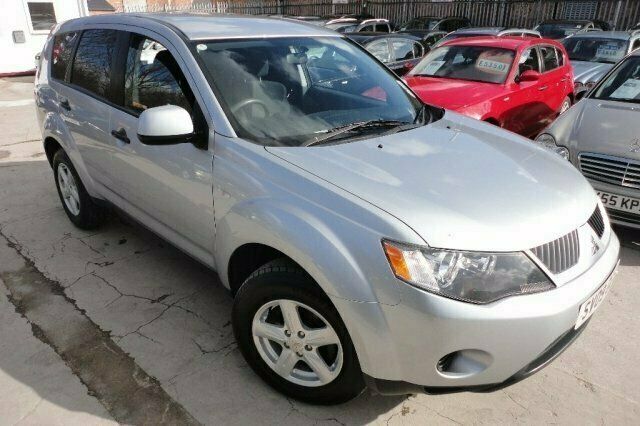 Used 2009 Mitsubishi Outlander SUV | £6,250 - Image 1/4
