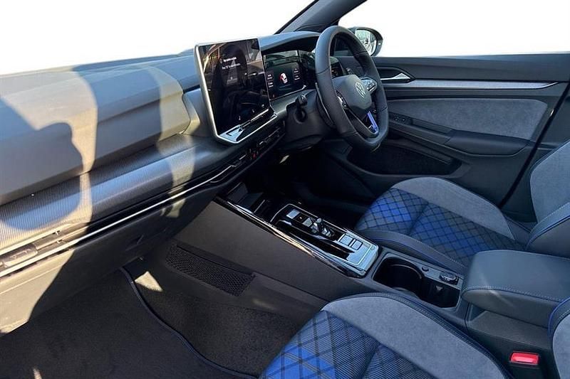 Used VW Golf VIII Black Edition 333 HP (244 kW) 2026 Lapiz blue Hatchback