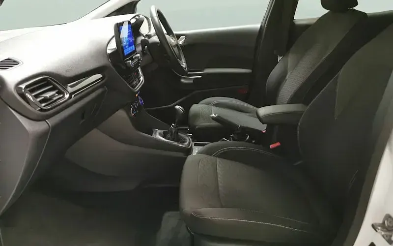 Używany Ford Fiesta Titanium 101 KM (74 kW) 2022 Hatchback