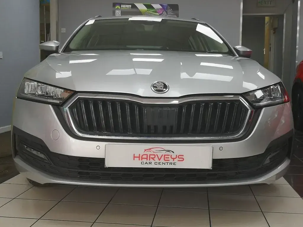 Used Skoda Octavia SE Technology 150 HP (110 kW) 2021 Silver Estate