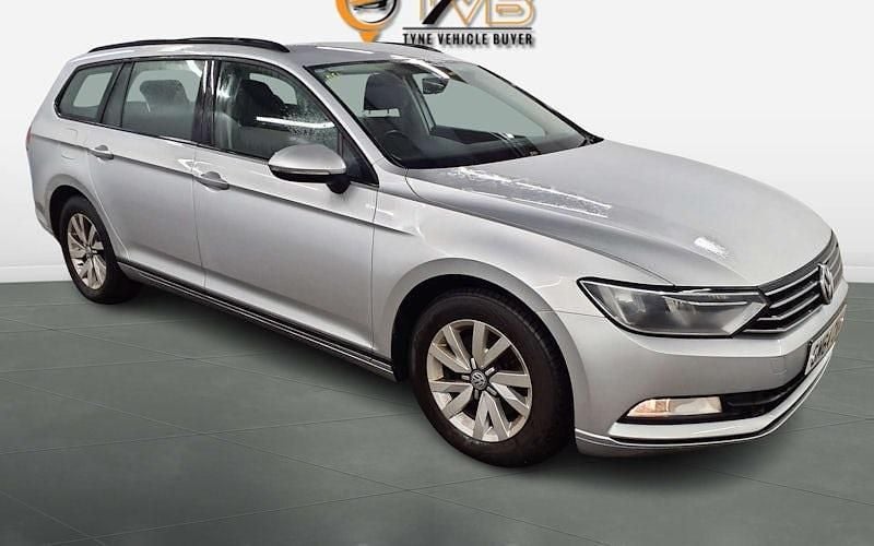 Used 2018 VW Passat S Estate | £8,495 (Super price) - Image 1/3