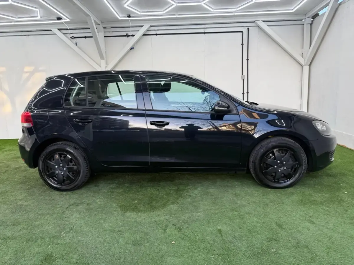 Usado VW Golf VI S 85 HP (62 kW) 2011 Preto Citadino