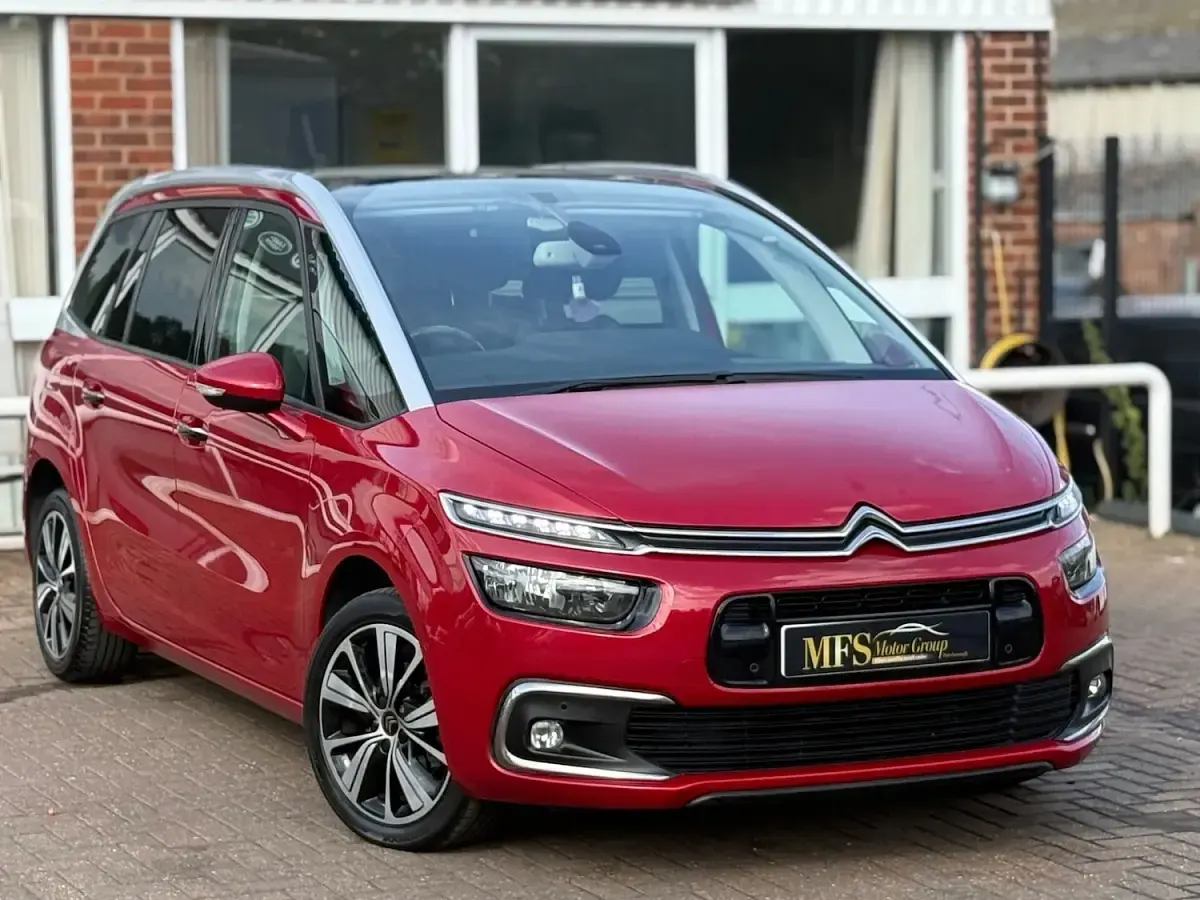 Used Citroën Grand C4 Picasso Flair 120 HP (88 kW) 2017 Red MPV