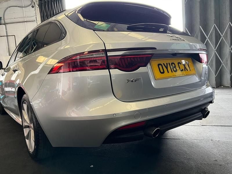 Used Jaguar XF R-Sport 240 HP (176 kW) 2018 Silver Estate