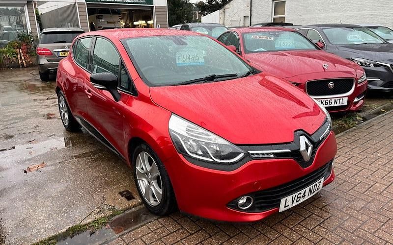 Used Renault Clio IV Dynamique 73 HP (53 kW) 2015 Hatchback