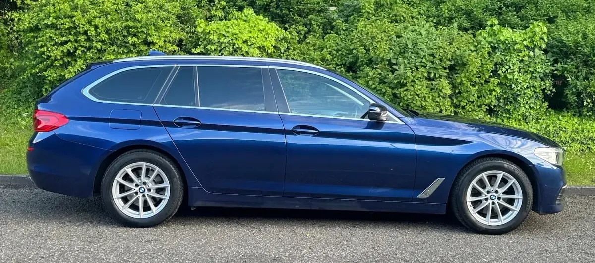 Used BMW 520 Comfort Edition 2019 Blue Estate