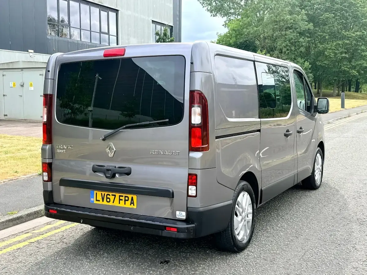 Used Renault Trafic 120 HP (88 kW) 2017 Grey MPV