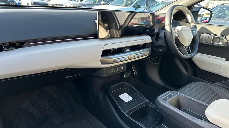 Used Kia EV4 GT-Line 150 kW (204 HP) 2026 White Hatchback