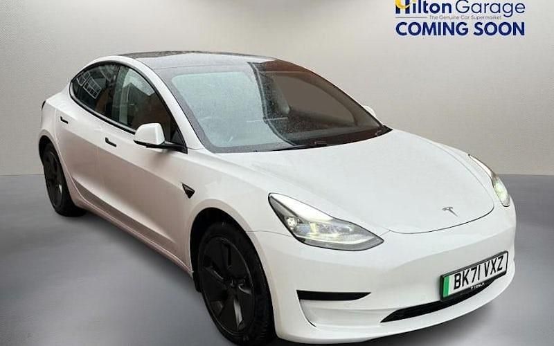 White Used 2021 Tesla Model 3 Standard Range Plus Sedan | £16,550 (Fair price) - Image 1/1