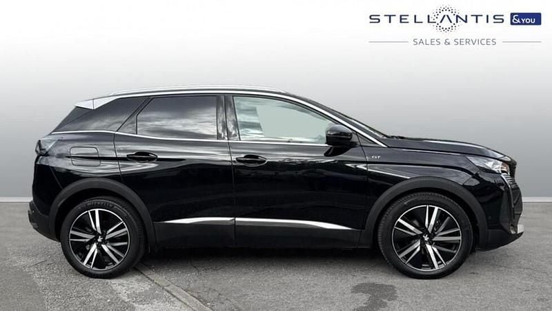 Black Used 2022 Peugeot 3008 Premium SUV | £19,347 (Fair price) - Image 1/4