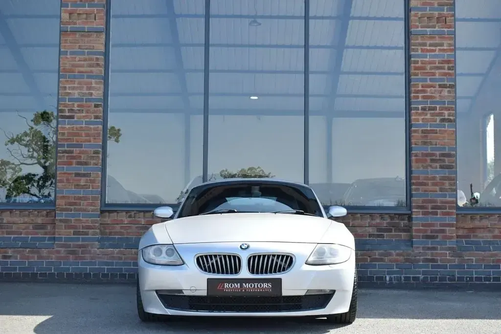 Used BMW Z4 Sport Line 265 HP (194 kW) 2007 Silver Coupe