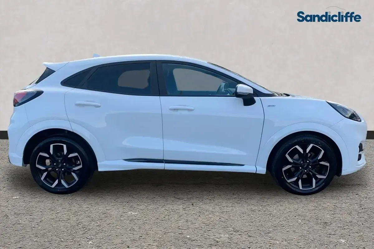 Used Ford Puma ST-Line X 155 HP (114 kW) 2023 White SUV