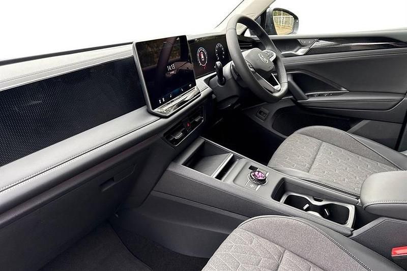 Used VW Tiguan Match 150 HP (110 kW) 2025 Dolphin grey SUV