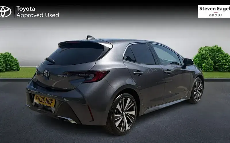 Used Toyota Corolla Design 140 HP (102 kW) 2026 Hatchback
