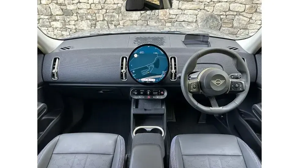 Used Mini Countryman 215 HP (158 kW) 2024 Silver SUV
