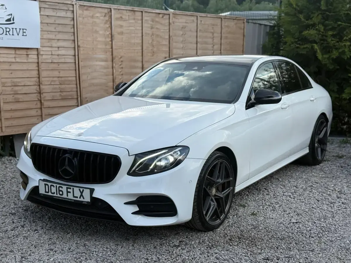 Used Mercedes E220 AMG line 2016 White Sedan