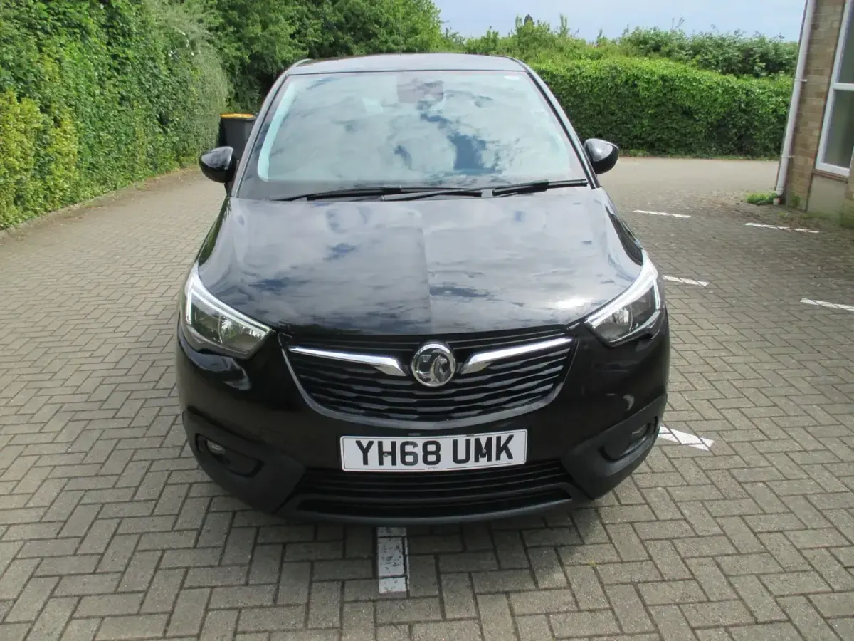 Second-hand Vauxhall Crossland X 2018 Negru SUV