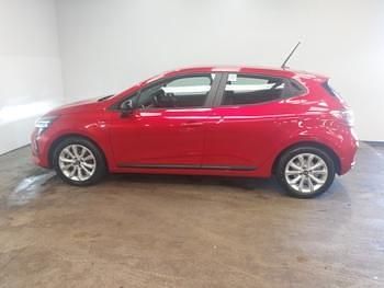Used Renault Clio V Evolution 143 HP (105 kW) 2024 Red Hatchback