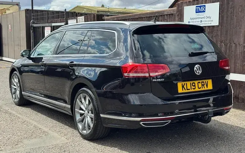 Used VW Passat R-line 150 HP (110 kW) 2019 Black Estate