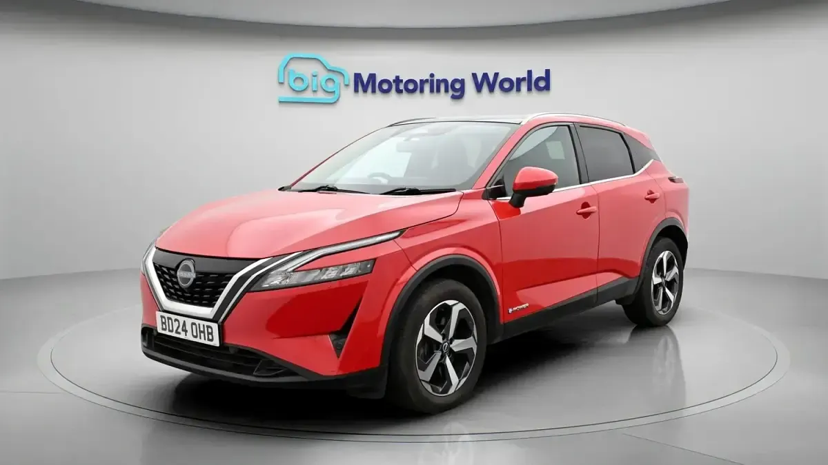 Used Nissan Qashqai N-Connecta 190 HP (139 kW) 2023 Red SUV