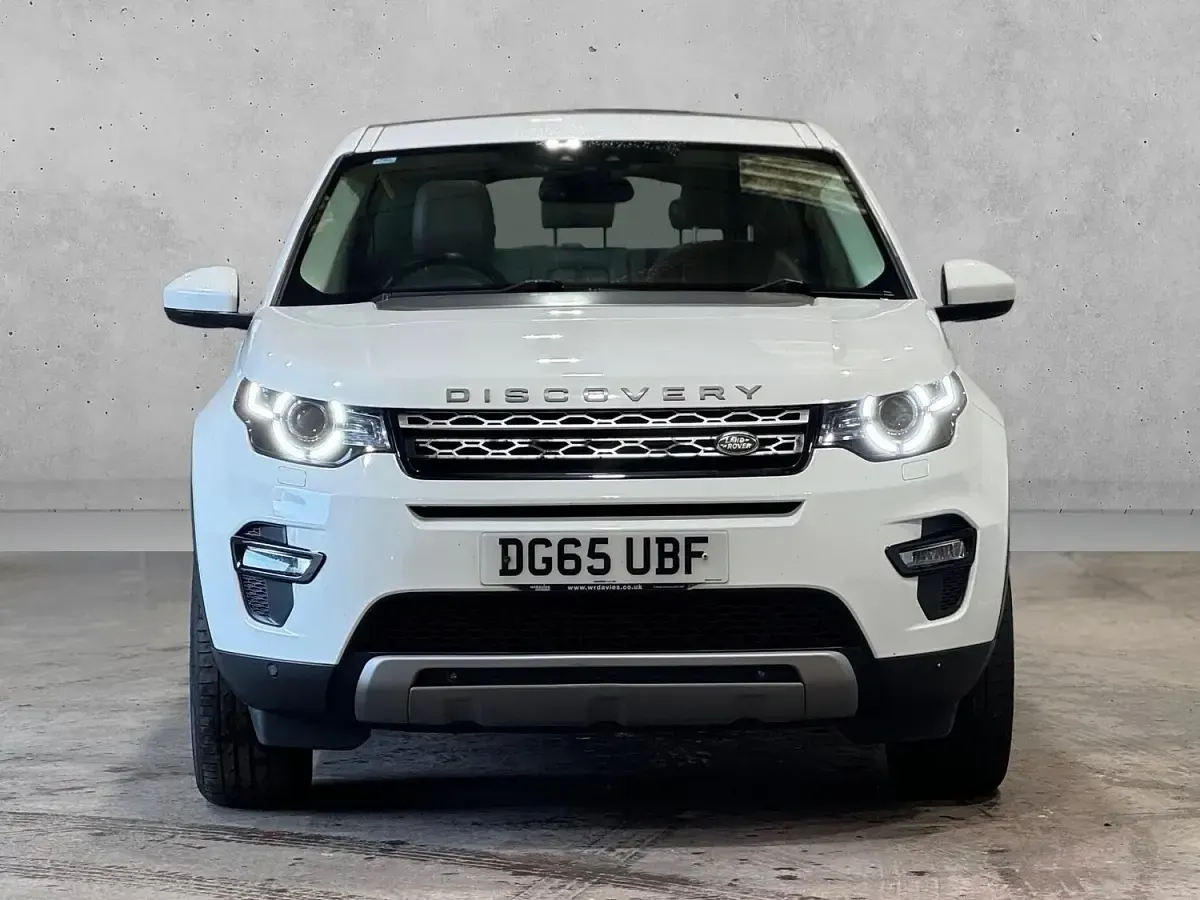Used Land Rover Discovery 4 HSE 2016 White SUV
