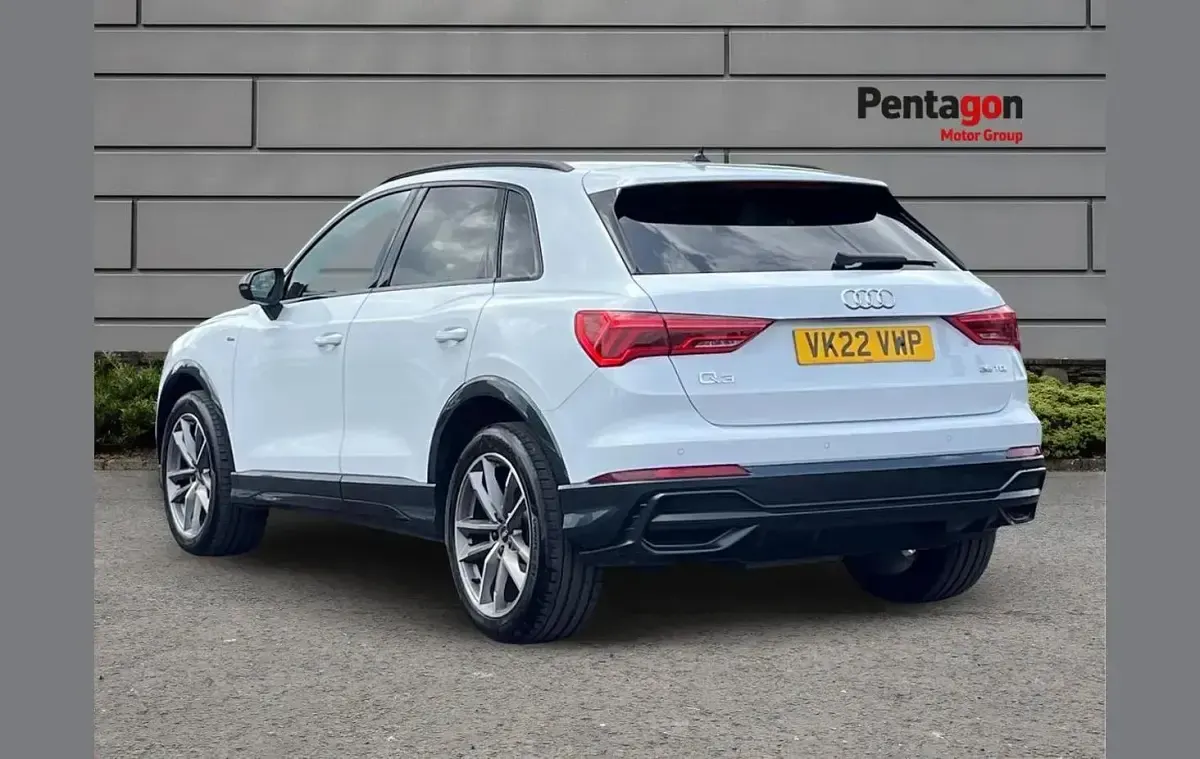 Used Audi Q3 Black Edition 150 HP (110 kW) 2022 White SUV