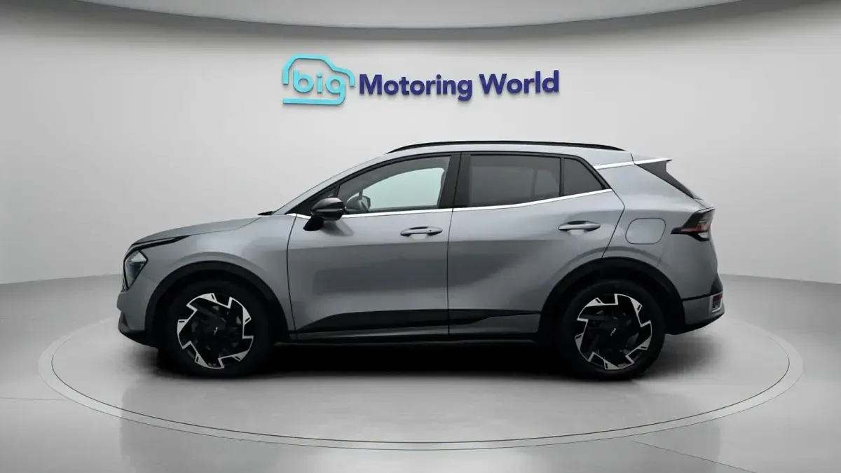 Used Kia Sportage GT-Line 148 HP (108 kW) 2024 Silver SUV