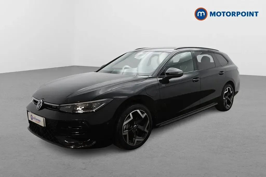 Used VW Passat R-line 272 HP (200 kW) 2025 Black Estate