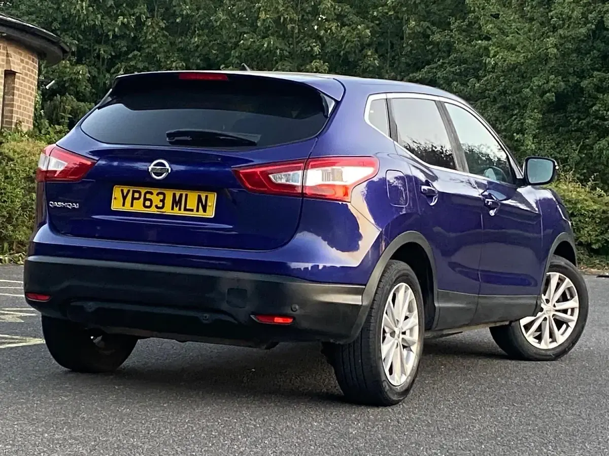 Used Nissan Qashqai Acenta Premium 115 HP (84 kW) 2014 Blue SUV