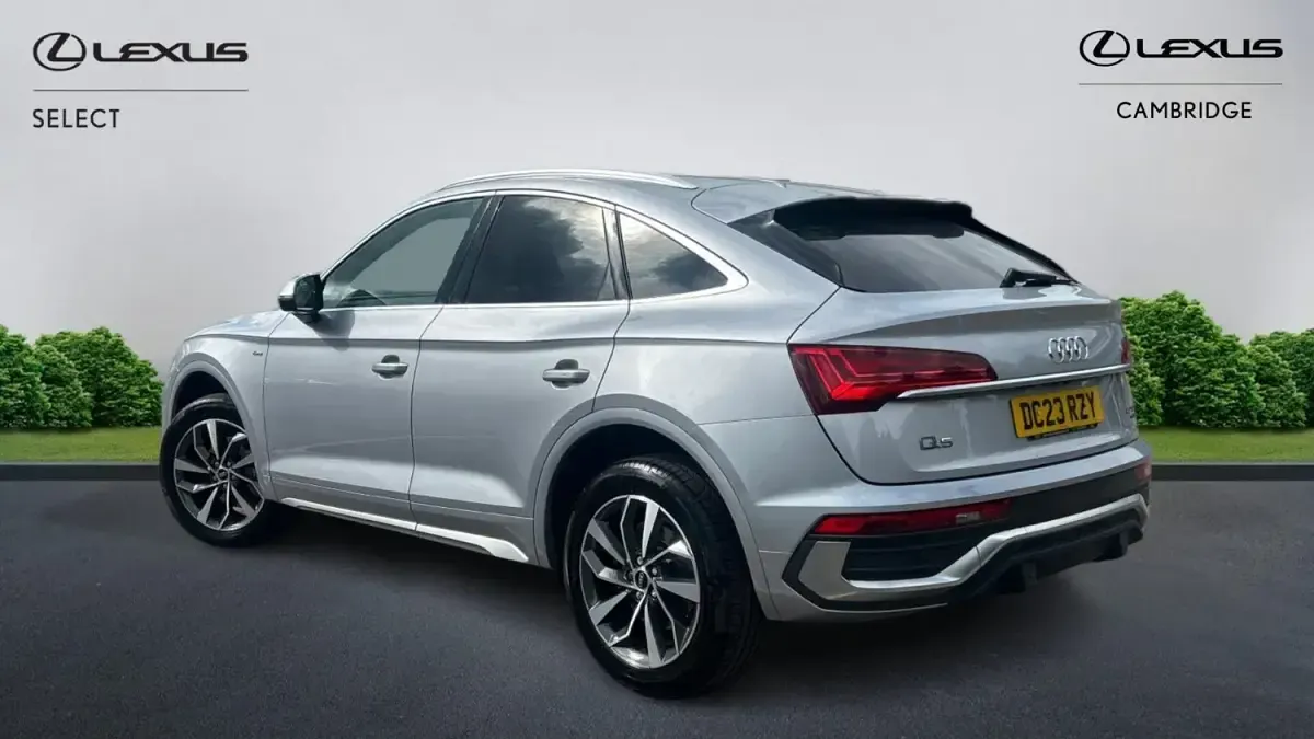 Usado Audi Q5 Sportback S-Line 204 HP (150 kW) 2023 Prateado SUV
