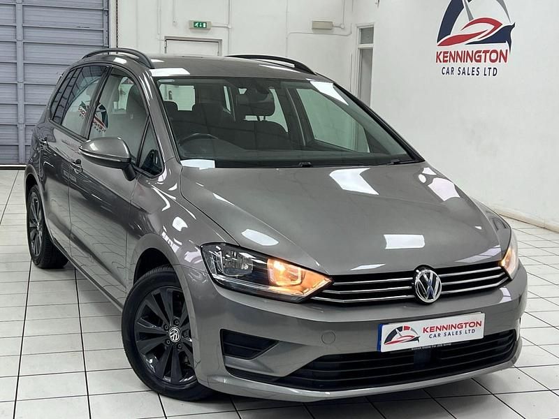 Grey Used 2015 VW Golf Sportsvan SE MPV | £6,590 (Fair price) - Image 1/4