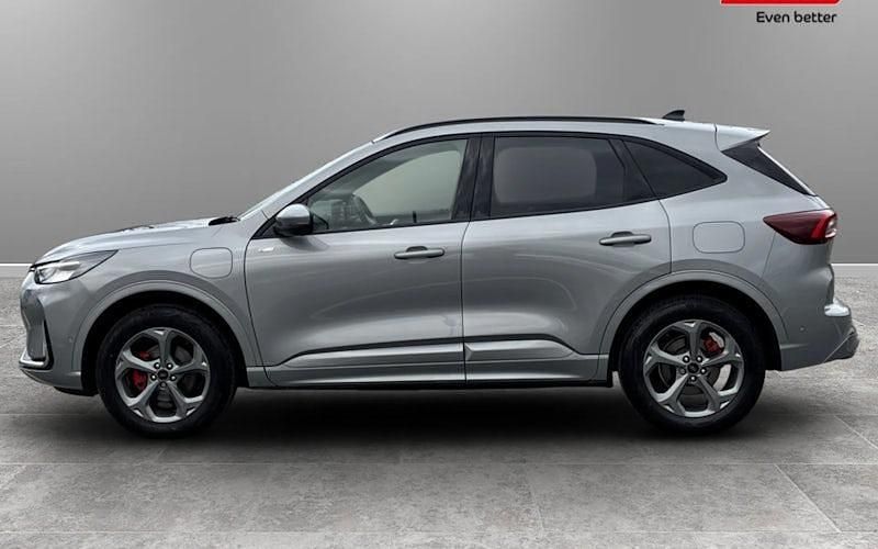 Second-hand Ford Kuga ST-Line 242 CP (177 kW) 2026 SUV