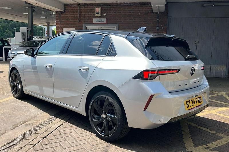 Vulcan grey Used 2024 Vauxhall Astra S Hatchback | £19,265 (Good price) - Image 1/3