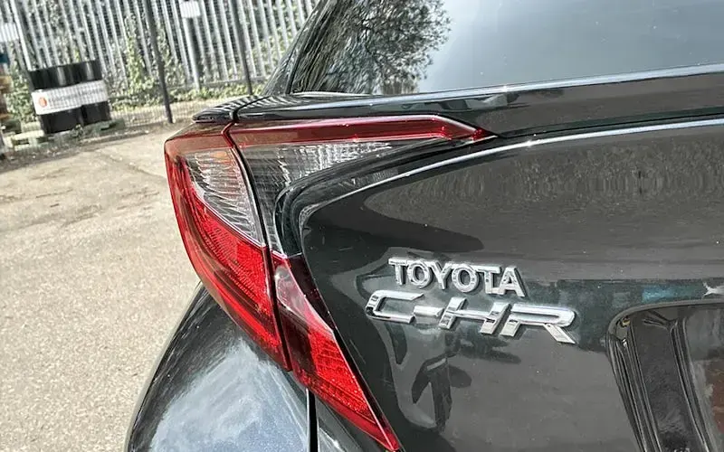 Used Toyota C-HR Design 122 HP (89 kW) 2021 Black SUV