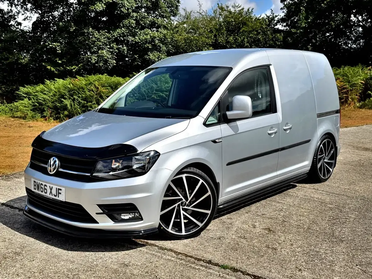 Used VW Caddy Highline 102 HP (75 kW) 2017 Silver MPV