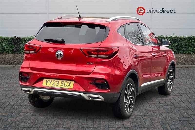 Used MG ZS Exclusive 111 HP (81 kW) 2023 Red SUV