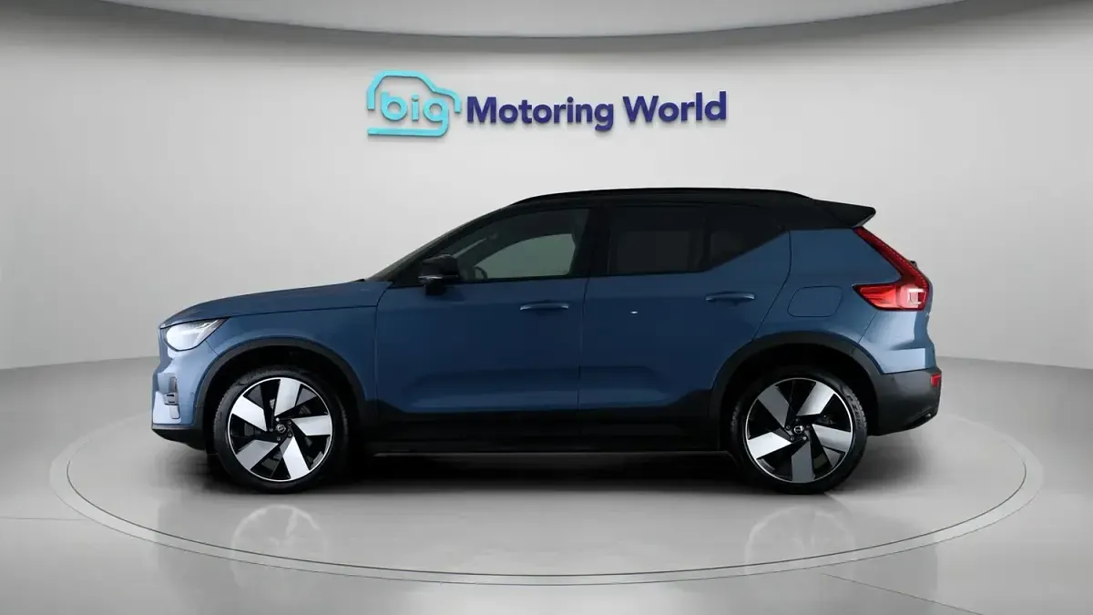 Used Volvo XC40 Ultimate 300 kW (408 HP) 2022 Blue SUV