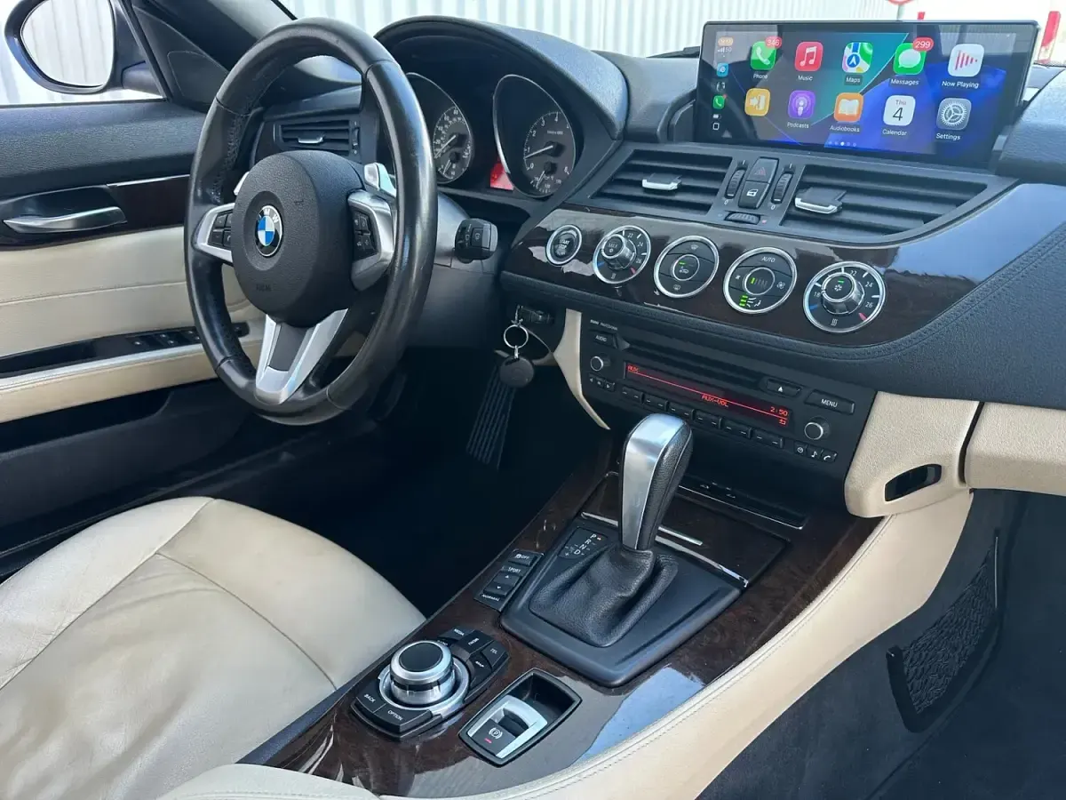 Used BMW Z4 Sport Line 204 HP (150 kW) 2010 Silver Cabriolet